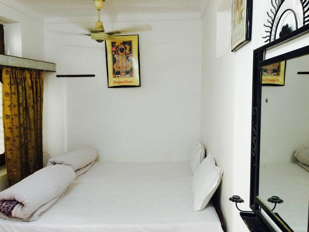 Hotel White House Pushkar Extérieur photo